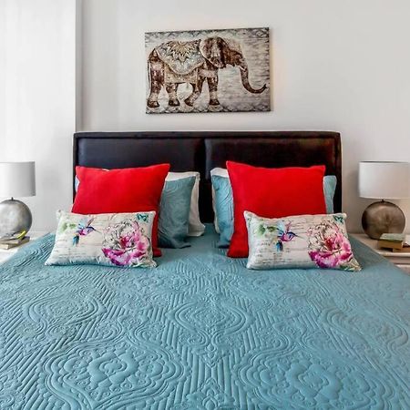 Stunning 2 Bed/2 Bath In Town Centre & Parking! Apartment Bracknell Ngoại thất bức ảnh