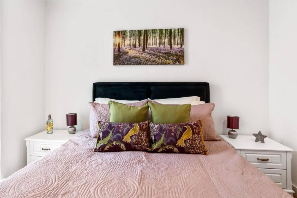 Stunning 2 Bed/2 Bath In Town Centre & Parking! Apartment Bracknell Ngoại thất bức ảnh