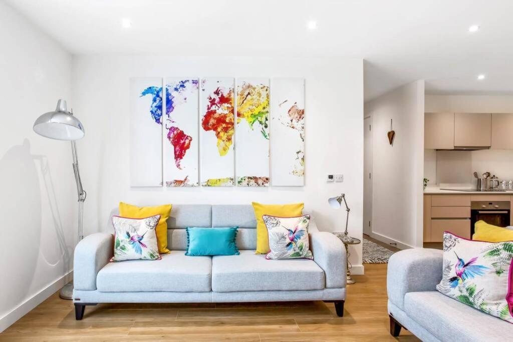 Stunning 2 Bed/2 Bath In Town Centre & Parking! Apartment Bracknell Ngoại thất bức ảnh
